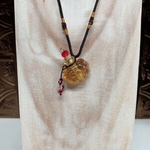 Elegant Gold and Red Pendant Necklace for Essentials Oils